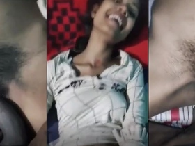 Bihari village girl sneaks off to have sex with her boyfriend