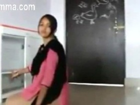 Chess teacher Tiruchirappalli's funny comments in a video
