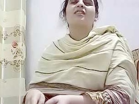 Pk Bhabi's steamy office romance with his boss