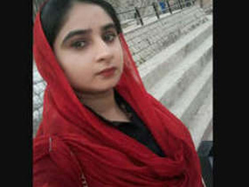 Pakistani Muslim woman from Chakla family indulges in lustful activities