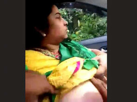 Indian cheating wife gets caught in the act