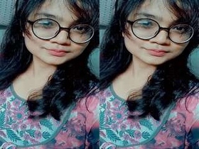 Desi babe flaunts her big natural boobs in a video call