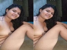 Naughty Desi bhabhi gets naked and records it on video