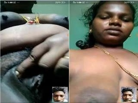 Hot Indian bhabhi reveals her breasts and pussy to her partner in exclusive video