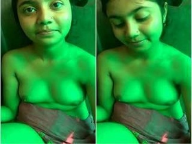 Beautiful woman masturbates with a clear voice