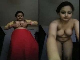 Naughty Indian babe takes nude selfies to satisfy her desires