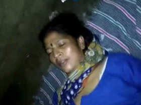 Randi from a village in India gets a steamy cumshot