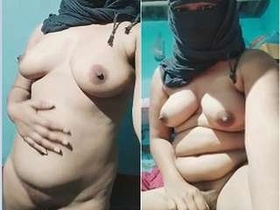 Desi babe unleashes her sexuality with solo masturbation session