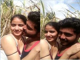 Sensual Indian babe gives a blowjob to her partner