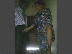 Indian couple indulges in sex with customer