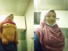 Bangla magicians flaunts their breasts in a seductive performance