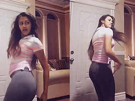 Curvy Indian babe shows off her big butt while dancing