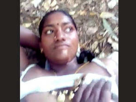 Busty bhabi's pussy gets fingered and boob pressed in Telugu video
