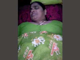 Mature bhabi gets fucked in a hot clip