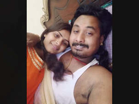 Horny teen couple shares steamy MMS in Indian video