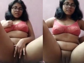 Horny bhabi enjoys pussy licking and fingering in HD video
