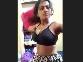 Cousin with big tits and hairy pussy gets fucked in the shower