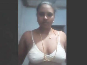 Bhabha's big boobs and wet pussy get a live show