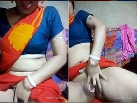 Horny babe flaunts her wet pussy in front of the camera