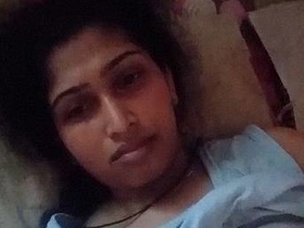 Tamil babe takes nude selfie for her lover