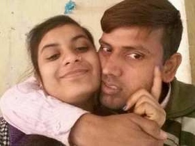 Desi babe cheats on her husband with her lover