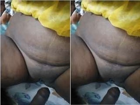 Telugu bhabhi eager for sex in this steamy video