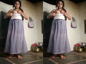 Country babe flaunts her natural breasts and shaved pussy