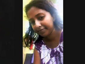 Bangali girl Toompa gets naughty in the bath