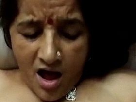 Indian MILF's steamy sex video with her stepdaughter