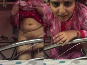 Indian bhabhi flaunts her natural breasts and intimate area