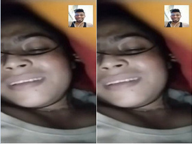 Amateur Indian girl flaunts her pussy on Vk