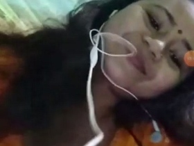 Desi girl's home quarantine nude selfies showcased