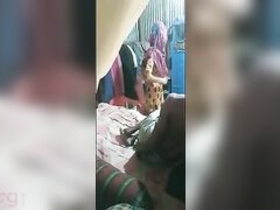 Hot Desi chick tries out XXX sex with her Bangladeshi boyfriend in close-up video