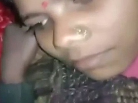 Married bhabhi gets fucked by her lover
