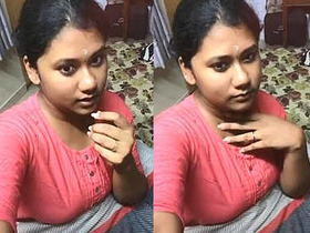 Indian bhabhi masturbates and gets fucked