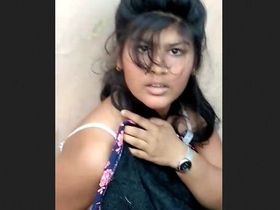 Desi couple caught having sex in public place