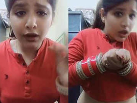 Chubby girl with a big, gaping navel hole gets naughty