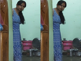 Horny amateur Desi gets her pussy fucked in exclusive video
