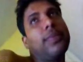 Bhabhi from Ahmedabad indulges in steamy sex with neighbour
