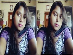 Exclusive video of a naked girl from Kolkata getting horny