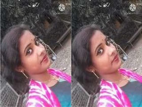 Exclusive video of a sexy Odia bhabhi flaunting her boobs and wet pussy