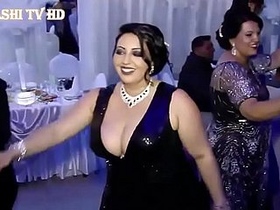 English wedding turns into steamy sex scene