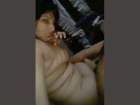 Cute Asian girl gives a blowjob and gets fucked in VDO