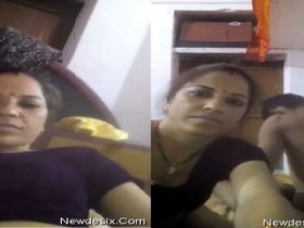 Tamil babe Salem gets intimate with her lover in a chess video