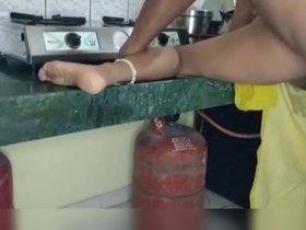 Tamil hotties indulge in steamy kitchen sex