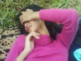 Young college student gets outdoor fucking