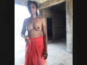 A stunning Mallu woman performs oral sex
