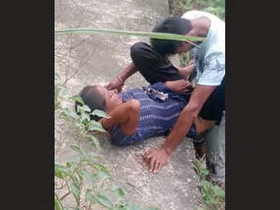 Randy gets paid for outdoor sex with a stranger