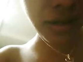 Enjoy the seductive charm of this Indian Mallu girl in this video
