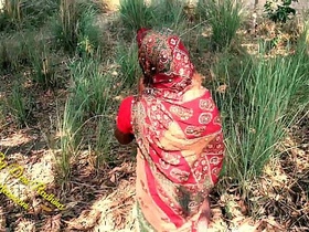 Village bhabhi's steamy sex video with music